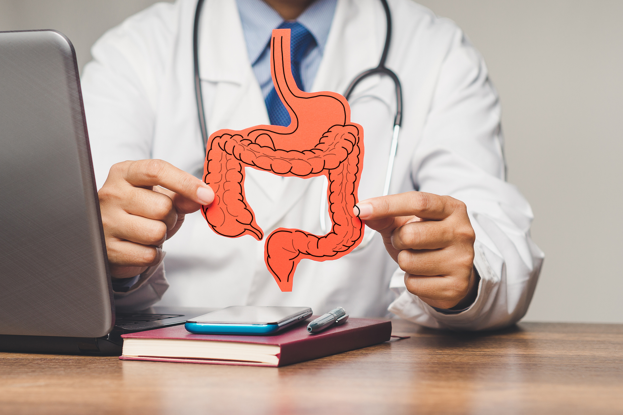 Bolile inflamatorii intestinale (BII) - Boala Crohn și colita ulcerativă: de la simptome, la tratament